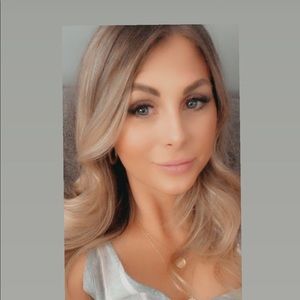 Meet your Posher, Kayley